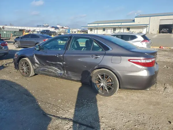4T1BK1FK7GU573963 2016 TOYOTA CAMRY - Image 2