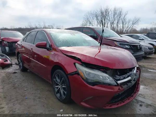 4T1BK1FK7GU574675 2016 TOYOTA CAMRY - Image 1