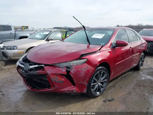 4T1BK1FK7GU574675 2016 TOYOTA CAMRY - Image 2