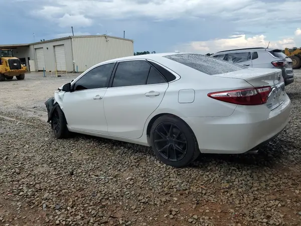 4T1BK1FK7GU576569 2016 TOYOTA CAMRY - Image 2