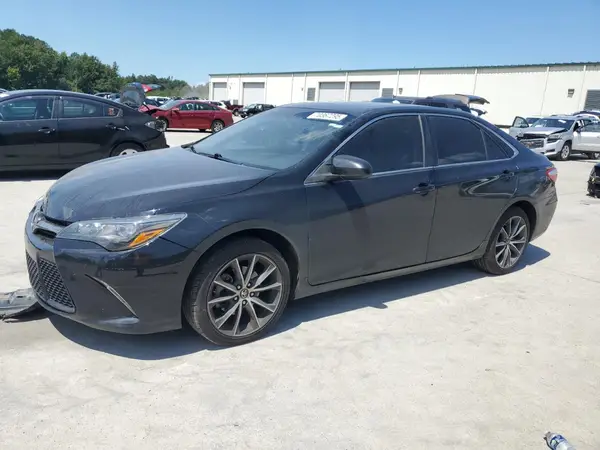 4T1BK1FK7HU583698 2017 TOYOTA CAMRY - Image 1