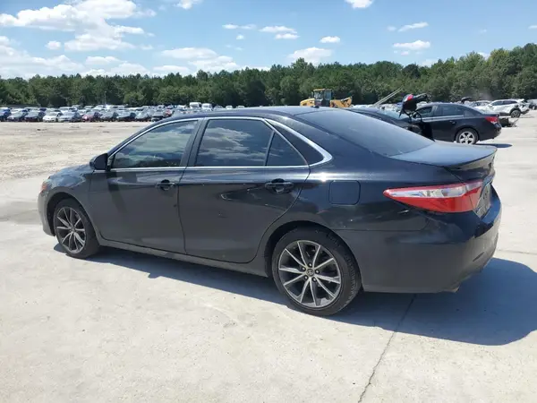4T1BK1FK7HU583698 2017 TOYOTA CAMRY - Image 2