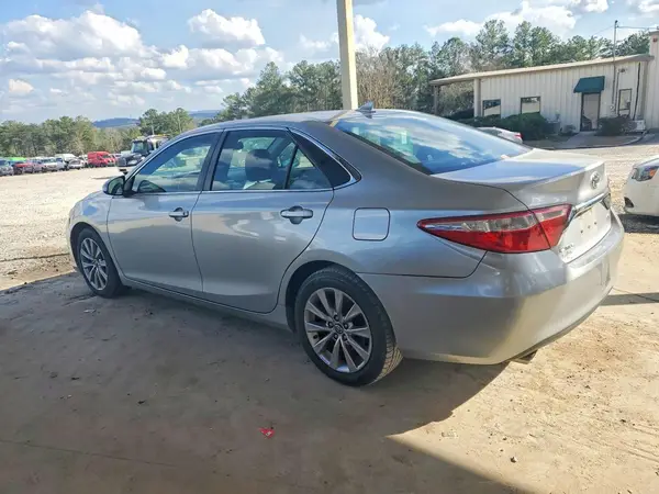 4T1BK1FK7HU585077 2017 TOYOTA CAMRY - Image 2