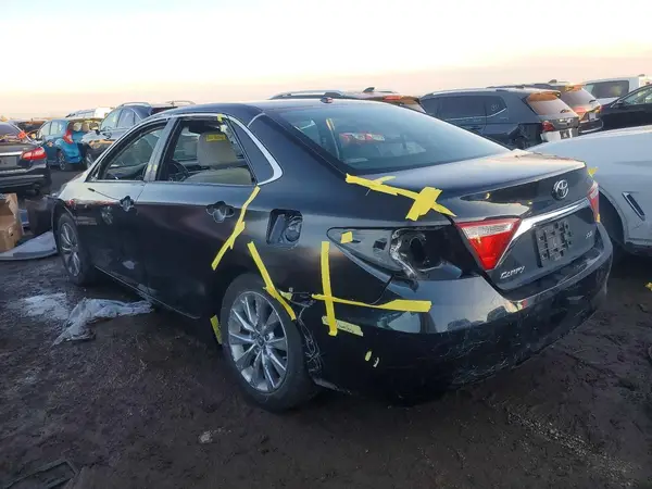 4T1BK1FK8GU569680 2016 TOYOTA CAMRY - Image 2