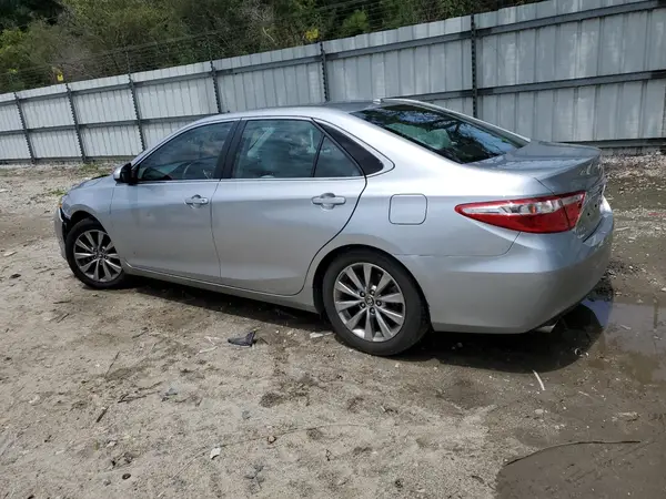 4T1BK1FK8GU573745 2016 TOYOTA CAMRY - Image 2