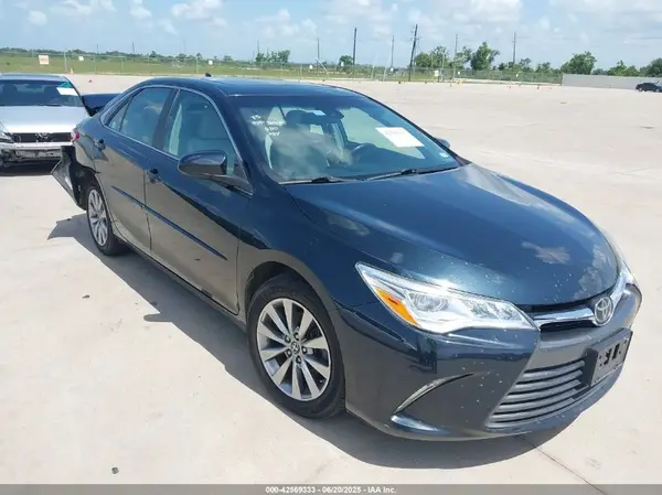 4T1BK1FK8GU575270 2016 TOYOTA CAMRY - Image 1