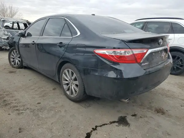 4T1BK1FK8HU031966 2017 TOYOTA CAMRY - Image 2
