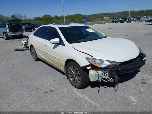 4T1BK1FK8HU581958 2017 TOYOTA CAMRY - Image 1
