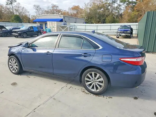 4T1BK1FK8HU585248 2017 TOYOTA CAMRY - Image 2