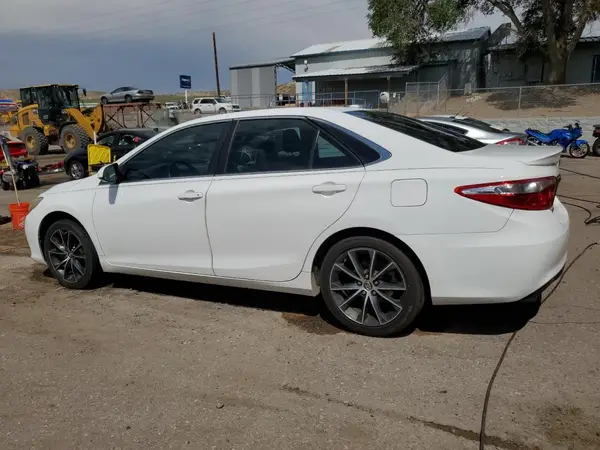 4T1BK1FK9GU568909 2016 TOYOTA CAMRY - Image 2