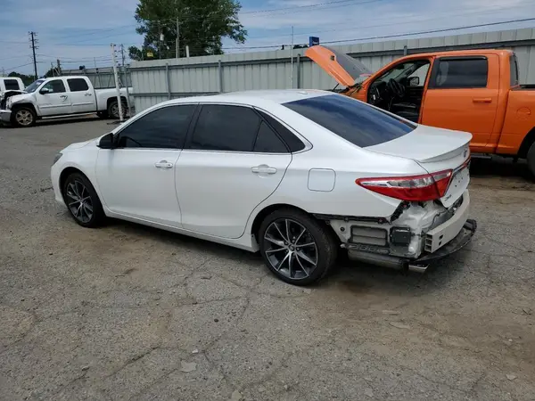 4T1BK1FK9GU569302 2016 TOYOTA CAMRY - Image 2