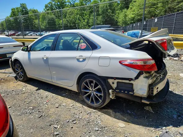 4T1BK1FK9HU031796 2017 TOYOTA CAMRY - Image 2