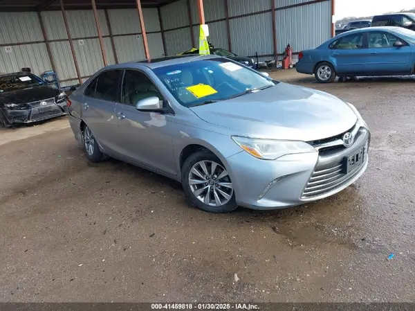 4T1BK1FK9HU580950 2017 TOYOTA CAMRY - Image 1