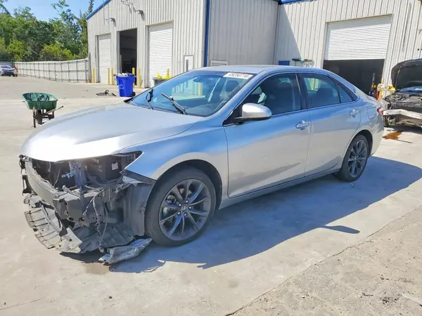 4T1BK1FK9HU581323 2017 TOYOTA CAMRY - Image 1
