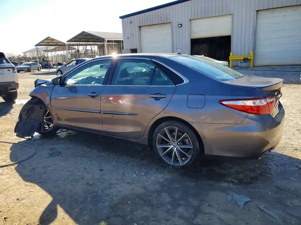 4T1BK1FKXGU030493 2016 TOYOTA CAMRY - Image 2