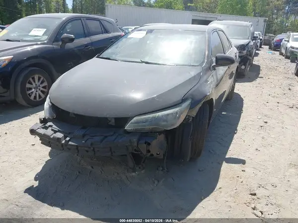 4T1BK1FKXGU569499 2016 TOYOTA CAMRY - Image 2
