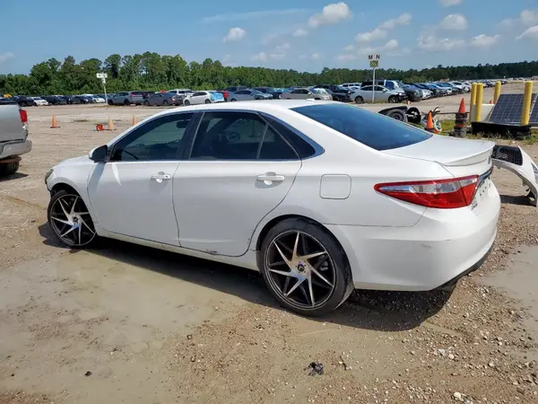 4T1BK1FKXGU569891 2016 TOYOTA CAMRY - Image 2