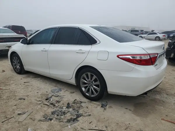 4T1BK1FKXGU574590 2016 TOYOTA CAMRY - Image 2