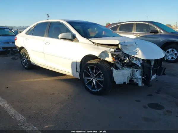 4T1BK1FKXHU031550 2017 TOYOTA CAMRY - Image 1
