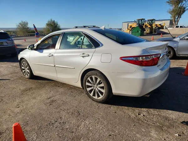 4T1BK1FKXHU578611 2017 TOYOTA CAMRY - Image 2
