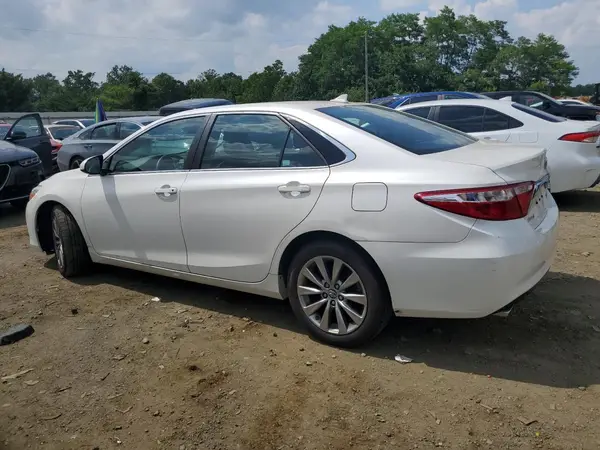 4T1BK1FKXHU584652 2017 TOYOTA CAMRY - Image 2