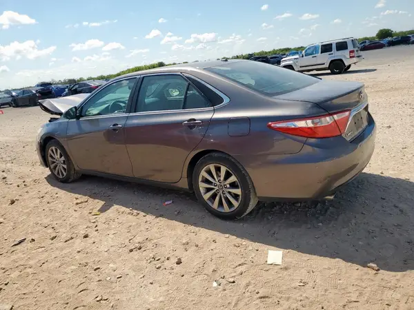 4T1BK1FKXHU585350 2017 TOYOTA CAMRY - Image 2
