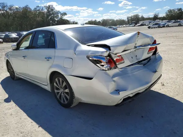 4T1BK3DB2CU472872 2025 TOYOTA AVALON - Image 2