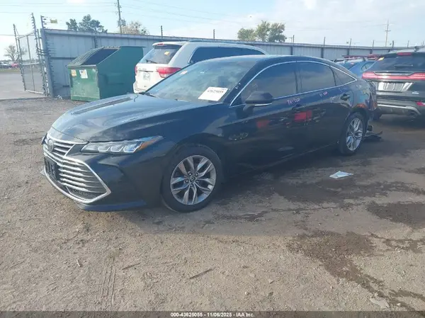 4T1BZ1FB2KU008346 2019 TOYOTA AVALON - Image 2