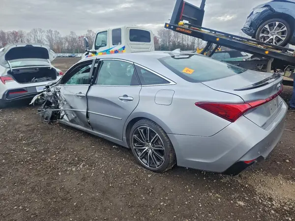 4T1BZ1FB2KU020528 2019 TOYOTA AVALON - Image 2