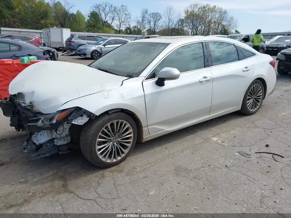 4T1BZ1FB3KU033739 2019 TOYOTA AVALON - Image 2