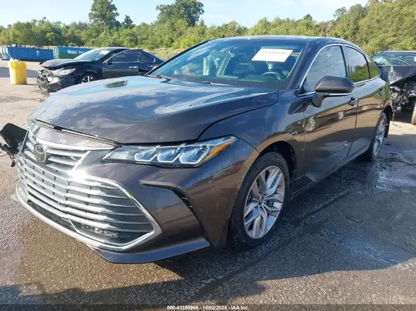 4T1BZ1FB4KU011863 2019 TOYOTA AVALON - Image 2