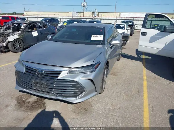 4T1BZ1FB4KU015525 2019 TOYOTA AVALON - Image 2