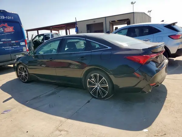 4T1BZ1FB4KU017548 2019 TOYOTA AVALON - Image 2