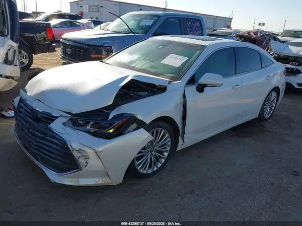 4T1BZ1FB4KU038223 2019 TOYOTA AVALON - Image 2