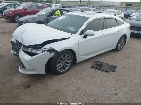 4T1BZ1FB4KU038318 2019 TOYOTA AVALON - Image 2