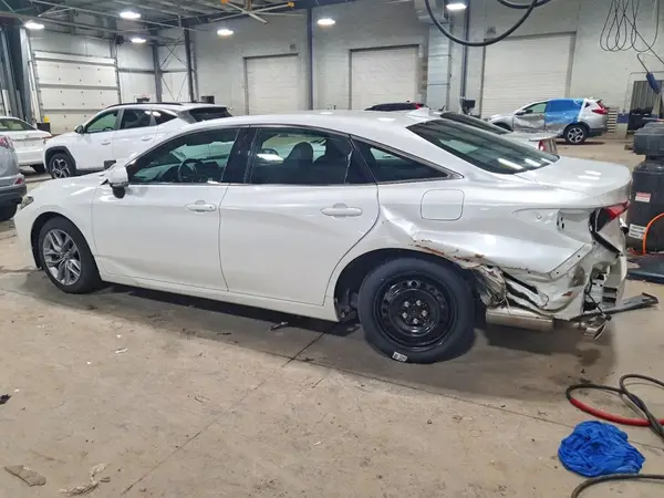 4T1BZ1FB5KU014660 2019 TOYOTA AVALON - Image 2