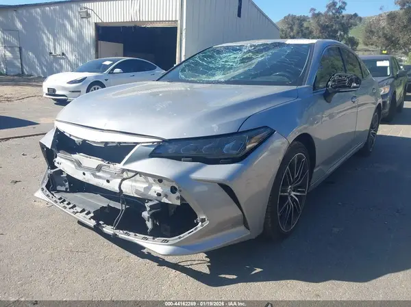 4T1BZ1FB5KU017199 2019 TOYOTA AVALON - Image 2