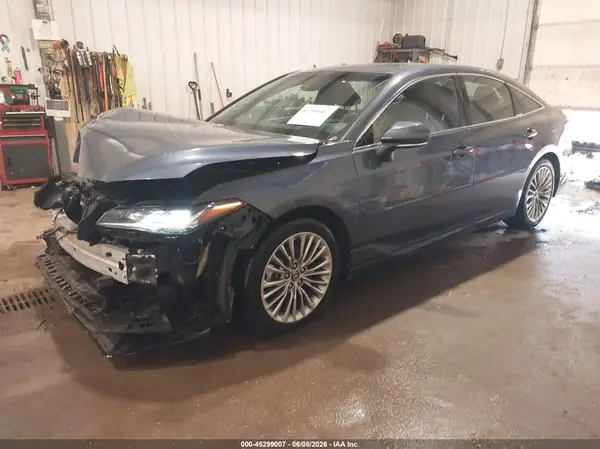 4T1BZ1FB5KU028249 2019 TOYOTA AVALON - Image 2