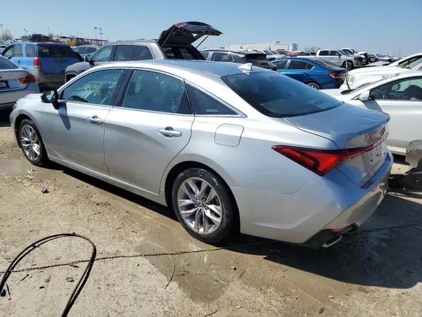 4T1BZ1FB5KU031863 2019 TOYOTA AVALON - Image 2