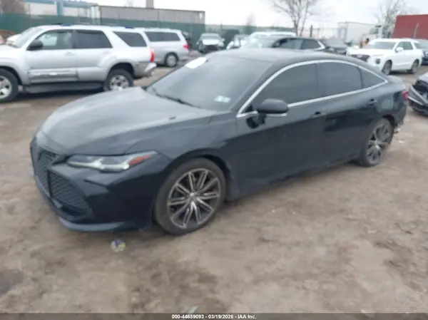 4T1BZ1FB6KU001755 2019 TOYOTA AVALON - Image 2