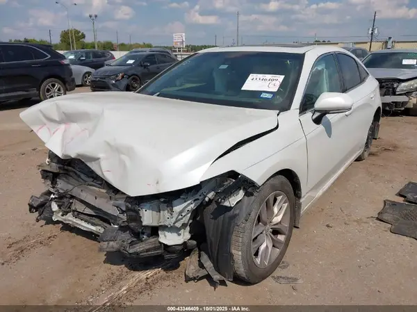 4T1BZ1FB6KU004302 2019 TOYOTA AVALON - Image 2