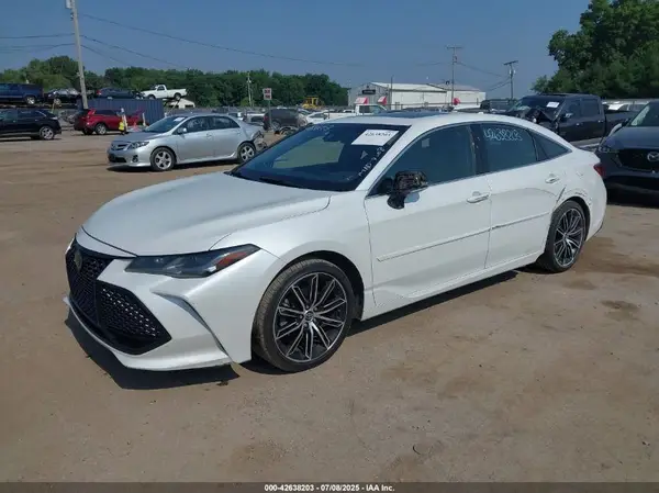 4T1BZ1FB6KU005577 2019 TOYOTA AVALON - Image 2