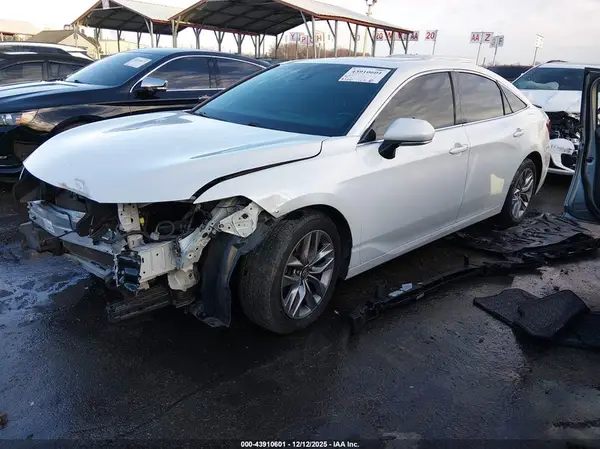 4T1BZ1FB6KU031192 2019 TOYOTA AVALON - Image 2