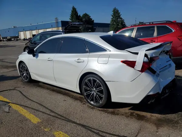 4T1BZ1FB7KU018760 2019 TOYOTA AVALON - Image 2