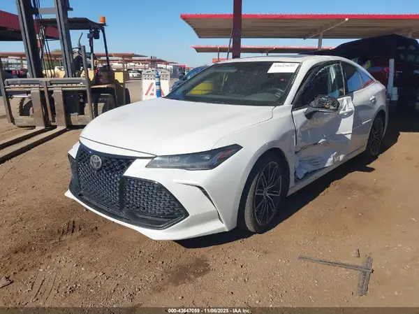 4T1BZ1FB7KU022758 2019 TOYOTA AVALON - Image 2