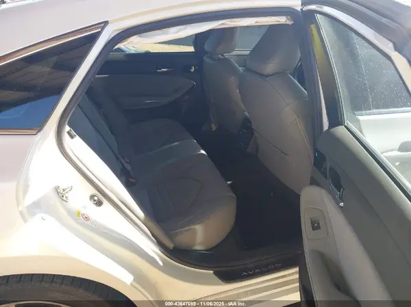 4T1BZ1FB7KU022758 2019 TOYOTA AVALON - Image 8