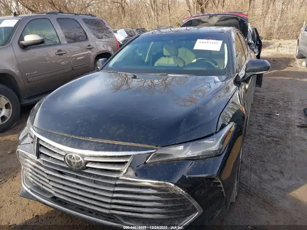4T1BZ1FB8KU013163 2019 TOYOTA AVALON - Image 2
