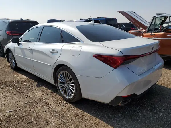 4T1BZ1FB8KU035759 2019 TOYOTA AVALON - Image 2