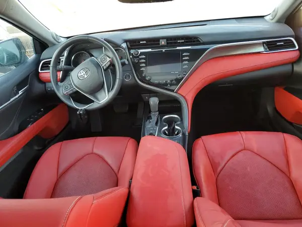 4T1BZ1HK0JU003416 2018 TOYOTA CAMRY - Image 8