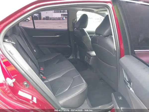 4T1BZ1HK0JU502216 2018 TOYOTA CAMRY - Image 8